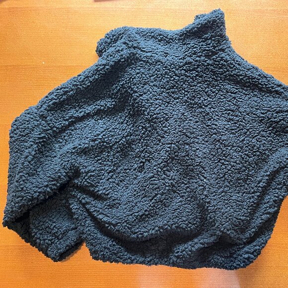 Urban Outfitters Willow Teddy Jacket Black - Picture 2 of 4